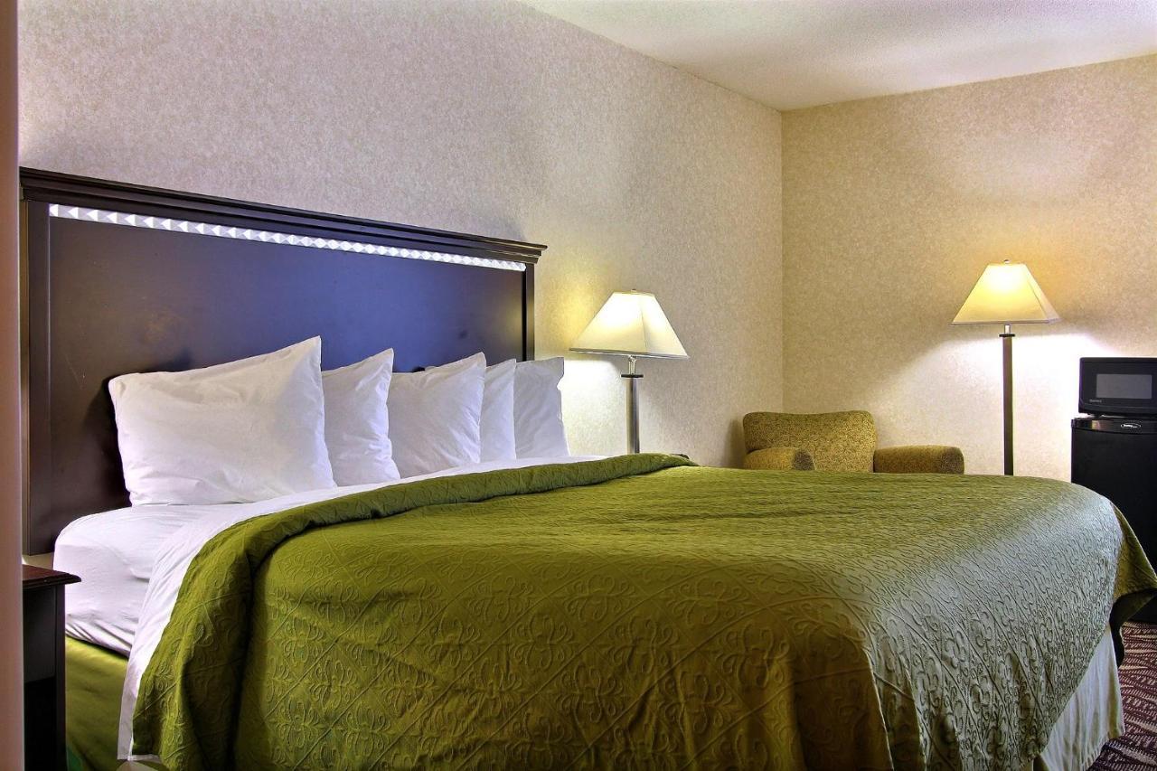 Quality Inn & Suites Mansfield Exterior foto